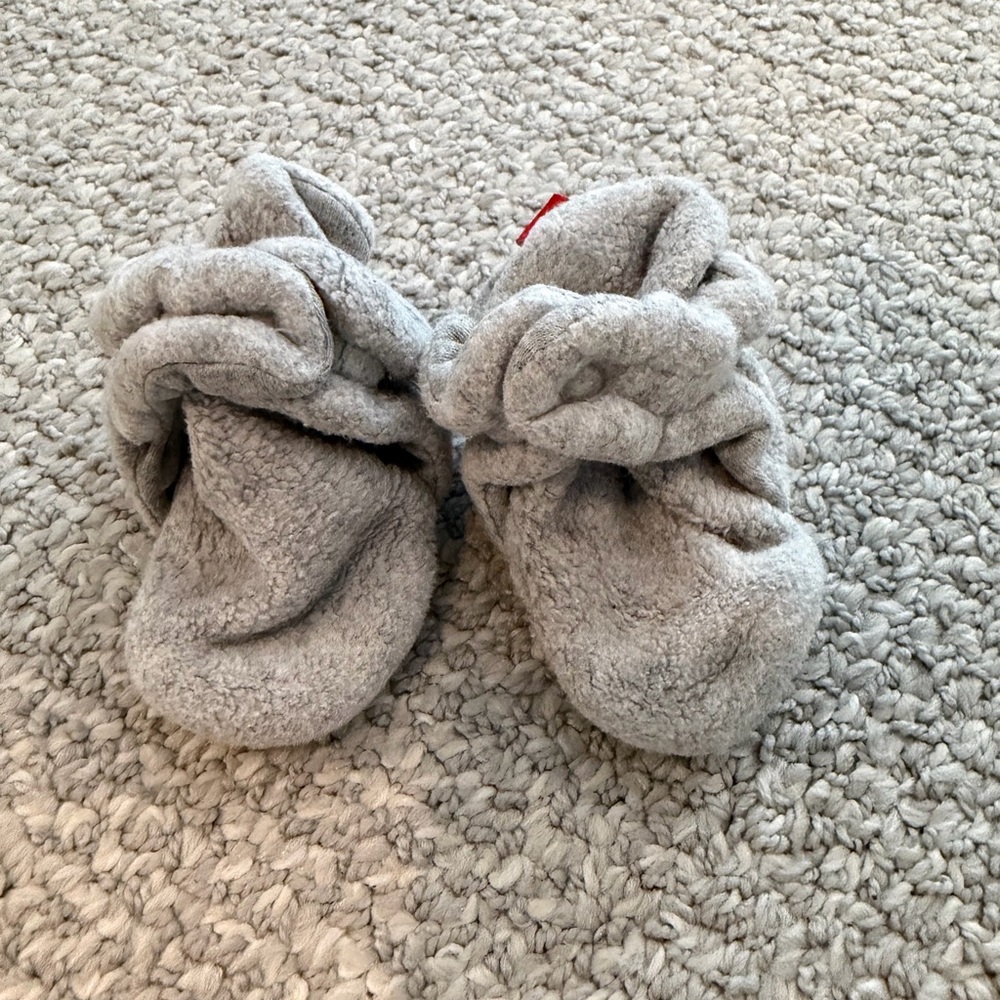 Zutano Cozy Gray Snap Baby Booties